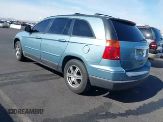 2008 Chrysler Pacifica Touring z VIN 2A8GM68X88R619480, wystawiony jako IAAI lot #42142089 z przebiegiem 160 547 mil mil oraz . Historia ofert i sprzedaży dostępna na DreamBid. Obrazek 3.