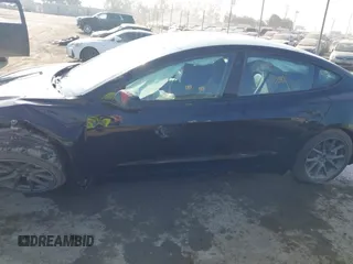 2023 Tesla Model 3 z VIN 5YJ3E1EA0PF680287, wystawiony jako IAAI lot #39491902 z przebiegiem 12 480 mil mil oraz . Historia ofert i sprzedaży dostępna na DreamBid. Obrazek 14.
