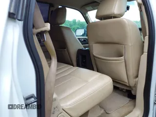 2011 Ford Expedition Max XLT z VIN 1FMJK1J58BEF41443, wystawiony jako IAAI lot #42149503 z przebiegiem 209 536 mil mil oraz . Historia ofert i sprzedaży dostępna na DreamBid. Obrazek 8.