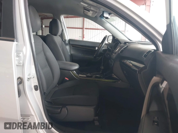 2015 Kia Sorento LX with VIN 5XYKT4A64FG589597, listed as a IAAI auction lot 42068816 with 107,948 mi miles. Bid and sale history available at carsss.com. Image 5.