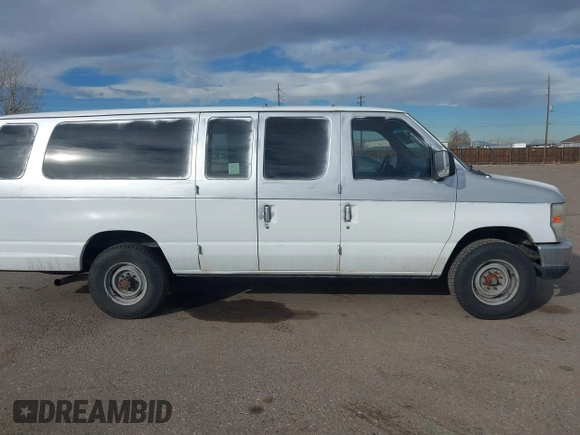 2008 Ford Econoline Passenger XL with VIN 1FBSS31L58DB42639, listed as a IAAI auction lot 41301281 with 122,582 mi miles and . Bid and sale history available at DreamBid. Image 12.