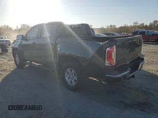 2017 GMC Canyon 2WD with VIN 1GTG5BEA7H1227043, listed as a Copart auction lot 77062374 with 101,338 mi miles and Salvage Title. Bid and sale history available at carsss.com. Image 2.