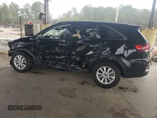 2020 Kia Sorento LX with VIN 5XYPG4A36LG685677, listed as a Copart auction lot 46022395 with 0 mi miles and Salvage Title. Bid and sale history available at carsss.com. Image 2.