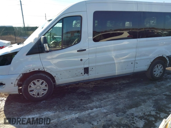 2024 Ford Transit Passenger XL with VIN 1FBAX2C85RKA16018, listed as a IAAI auction lot 41400715 with 13,842 mi miles. Bid and sale history available at carsss.com. Image 19.
