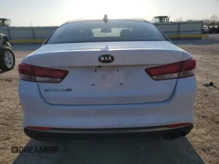 2016 Kia Optima LX z VIN 5XXGT4L3XGG031946, wystawiony jako Copart lot #50658835 z przebiegiem 125 449 mil mil oraz Szkoda całkowita • Salvage title. Historia ofert i sprzedaży dostępna na DreamBid. Obrazek 6.