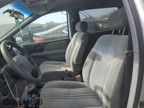 2001 Toyota Sienna CE with VIN 4T3ZF19C81U410244, listed as a Copart auction lot 77216714 with 259,226 mi miles and Salvage Title. Bid and sale history available at carsss.com. Image 7.