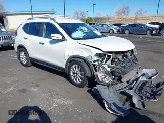 2020 Nissan Rogue SV with VIN JN8AT2MTXLW002808, listed as a IAAI auction lot 41802270 with 70,067 mi miles. Bid and sale history available at carsss.com. Image 1.