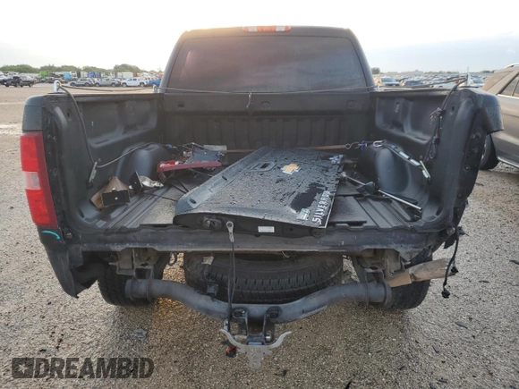 2010 Chevrolet Silverado 1500 LT with VIN 3GCRCSE00AG214860, listed as a Copart auction lot 53073005 with 140,458 mi miles and Salvage Title. Bid and sale history available at DreamBid. Image 6.