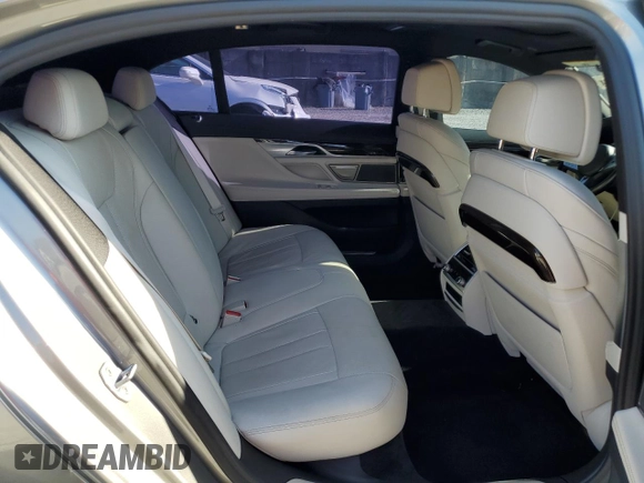2020 BMW 7 Series 740i with VIN WBA7T2C02LCD43327, listed as a Copart auction lot 52796565 with 79,744 mi miles and Non Repairable. Bid and sale history available at carsss.com. Image 10.