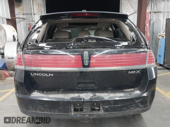2008 Lincoln MKX with VIN 2LMDU68C08BJ30135, listed as a IAAI auction lot 42684343 with 159,520 mi miles and . Bid and sale history available at DreamBid. Image 16.