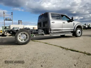2022 Ford Super Duty F-450 DRW XL with VIN 1FT8W4DT1NED61096, listed as a Copart auction lot 45229825 with 46,826 mi miles and Salvage Title. Bid and sale history available at carsss.com. Image 3.