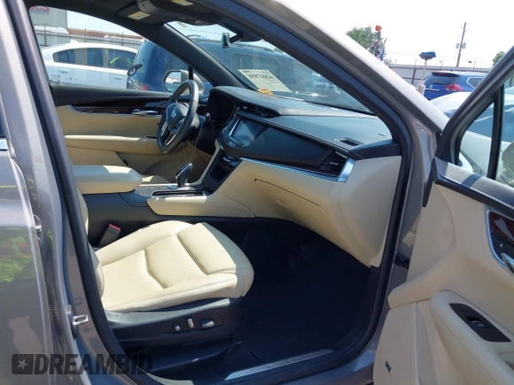 2018 Cadillac XT5 Luxury AWD with VIN 1GYKNDRS4JZ108909, listed as a IAAI auction lot 42447958 with 117,517 mi miles and . Bid and sale history available at DreamBid. Image 5.