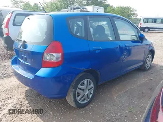 2008 Honda Fit with VIN JHMGD38488S003609, listed as a IAAI auction lot 41092137 with 209,969 mi miles and . Bid and sale history available at DreamBid. Image 4.