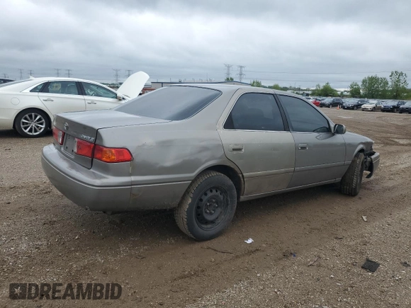 2001 Toyota Camry CE z VIN 4T1BG22K01U057836, wystawiony jako Copart lot #57046325 z przebiegiem 151 882 mil mil oraz Szkoda całkowita • Salvage title. Historia ofert i sprzedaży dostępna na DreamBid. Obrazek 3.