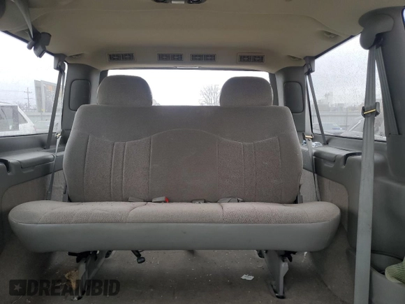 2003 Chevrolet Astro z VIN 1GNDM19X13B124662, wystawiony jako Copart lot #44017475 z przebiegiem 156 977 mil mil oraz Czysty tytuł • Clean title. Historia ofert i sprzedaży dostępna na DreamBid. Obrazek 10.