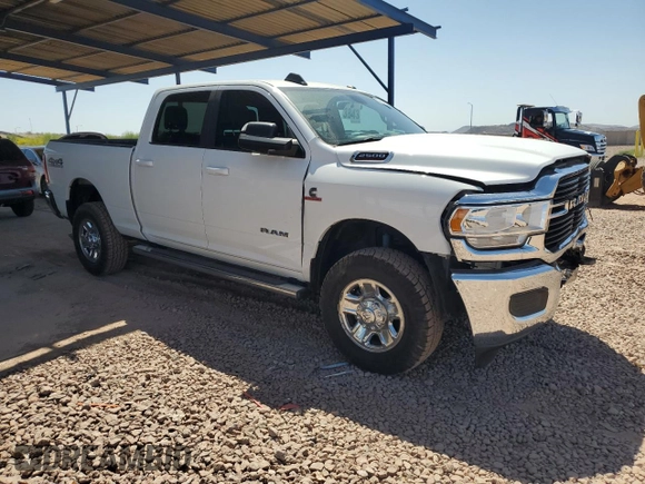 2021 Ram 2500 Big Horn z VIN 3C6UR5DL1MG678113, wystawiony jako Copart lot #52964005 z przebiegiem 26 489 mil mil oraz Szkoda całkowita • Salvage title. Historia ofert i sprzedaży dostępna na DreamBid. Obrazek 4.