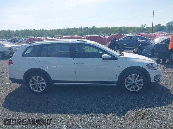 2019 Volkswagen Golf S z VIN 3VWH17AUXKM501078, wystawiony jako IAAI lot #42158280 z przebiegiem 57 049 mil mil oraz . Historia ofert i sprzedaży dostępna na DreamBid. Obrazek 13.