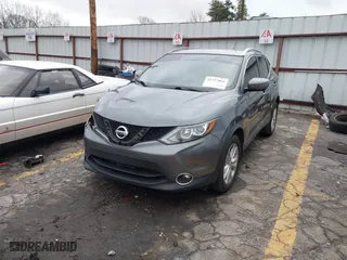 2018 Nissan Rogue Sport SV with VIN JN1BJ1CP3JW105119, listed as a IAAI auction lot 41717064 with 108,434 mi miles. Bid and sale history available at carsss.com. Image 17.