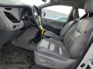 2018 Toyota Sienna XLE with VIN 5TDDZ3DC6JS199339, listed as a Copart auction lot 47839745 with 78,084 mi miles and Salvage Title. Bid and sale history available at carsss.com. Image 7.