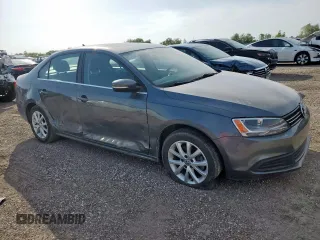 2013 Volkswagen Jetta SE with VIN 3VWDX7AJ2DM429198, listed as a Copart auction lot 56983025 with 68,365 mi miles and Salvage title. Bid and sale history available at DreamBid. Image 4.