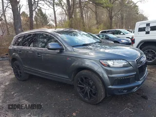 2015 Audi Q7 3.0T S line Prestige with VIN WA1DGAFE7FD023762, listed as a IAAI auction lot 42027169 with 110,744 mi miles. Bid and sale history available at carsss.com. Image 13.