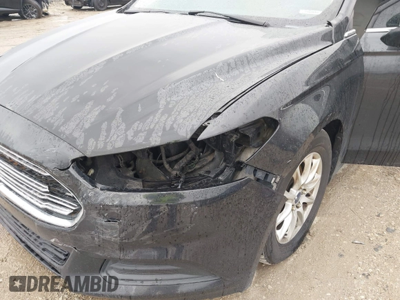 2015 Ford Fusion S with VIN 3FA6P0G70FR212341, listed as a IAAI auction lot 41831027 with 166,386 mi miles. Bid and sale history available at carsss.com. Image 6.