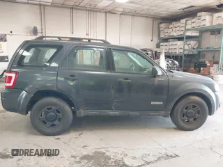 2008 Ford Escape XLS with VIN 1FMCU92Z98KB27455, listed as a IAAI auction lot 42577135 with 212,567 mi miles and . Bid and sale history available at DreamBid. Image 14.