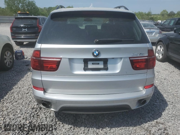 2013 BMW X5 xDrive35i with VIN 5UXZV4C58D0B12012, listed as a Copart auction lot 53380545 with 128,436 mi miles and Clean Title. Bid and sale history available at carsss.com. Image 6.