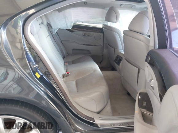 2008 Lexus LS 460 with VIN JTHBL46F185063026, listed as a IAAI auction lot 41630148 with 184,043 mi miles and . Bid and sale history available at carsss.com. Image 8.
