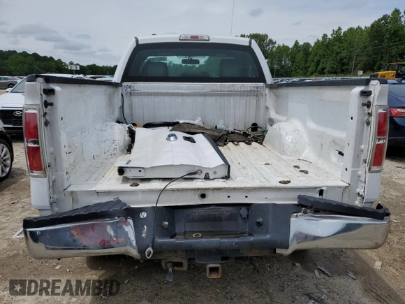 2014 Ford F-150 XL с VIN 1FTMF1EF1EKF40407, выставлен на аукционе Copart как лот 58567565 с пробегом 213 804 миль миль и Списание • Salvage title. История ставок и продаж доступна на DreamBid. Изображение 6.