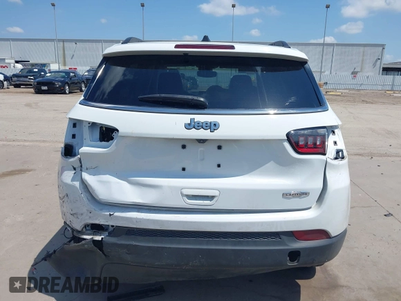 2022 Jeep Compass Latitude with VIN 3C4NJCBB8NT137619, listed as a IAAI auction lot 42211859 with 31,319 mi miles and . Bid and sale history available at DreamBid. Image 17.