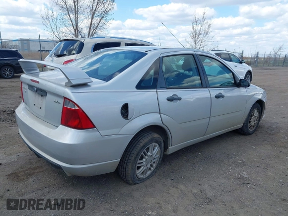 2006 Ford Focus S with VIN 1FAFP34N86W204778, listed as a IAAI auction lot 42128137 with 99,092 mi miles and . Bid and sale history available at carsss.com. Image 4.