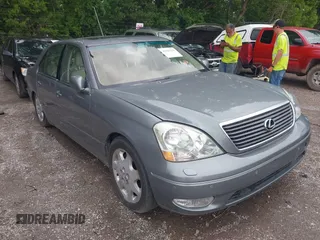 2003 Lexus LS 430 z VIN JTHBN30F830097550, wystawiony jako IAAI lot #42419416 z przebiegiem 303 739 mil mil oraz . Historia ofert i sprzedaży dostępna na DreamBid. Obrazek 1.
