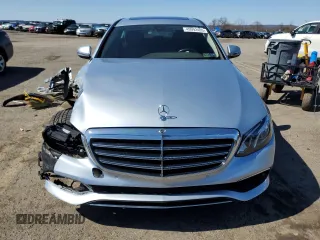 2018 Mercedes-Benz E with VIN WDDZF4KB0JA308167, listed as a Copart auction lot 49992405 with Not Provided miles and Salvage Title. Bid and sale history available at carsss.com. Image 5.
