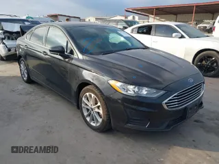 2020 Ford Fusion SE with VIN 3FA6P0HD3LR148053, listed as a IAAI auction lot 41769442 with 111,569 mi miles. Bid and sale history available at carsss.com. Image 1.