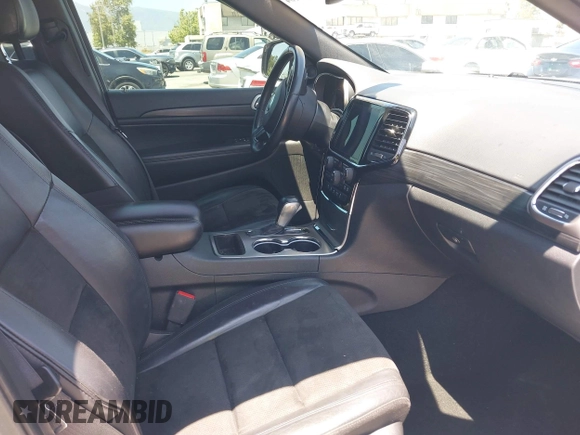 2020 Jeep Grand Cherokee Laredo E с VIN 1C4RJEAG1LC170576, выставлен на аукционе IAAI как лот 42283104 с пробегом 123 068 миль миль и . История ставок и продаж доступна на DreamBid. Изображение 5.