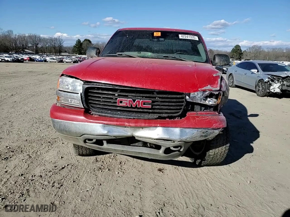 2000 GMC New Sierra 1500 SLE with VIN 2GTEK19T4Y1326922, listed as a Copart auction lot 42241335 with 217,118 mi miles and Salvage Title. Bid and sale history available at carsss.com. Image 10.