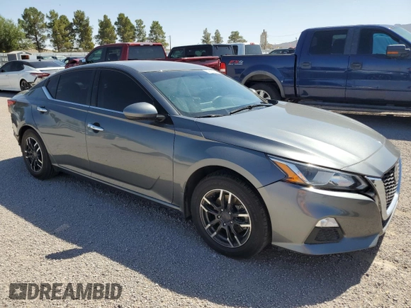 2020 Nissan Altima S with VIN 1N4BL4BVXLC173050, listed as a Copart auction lot 55618255 with 61,390 mi miles and Salvage title. Bid and sale history available at DreamBid. Image 4.