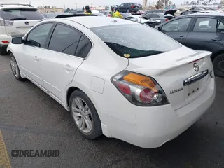 2010 Nissan Altima 3.5 SR with VIN 1N4BL2AP4AN558709, listed as a IAAI auction lot 41755581 with 175,006 mi miles. Bid and sale history available at carsss.com. Image 3.