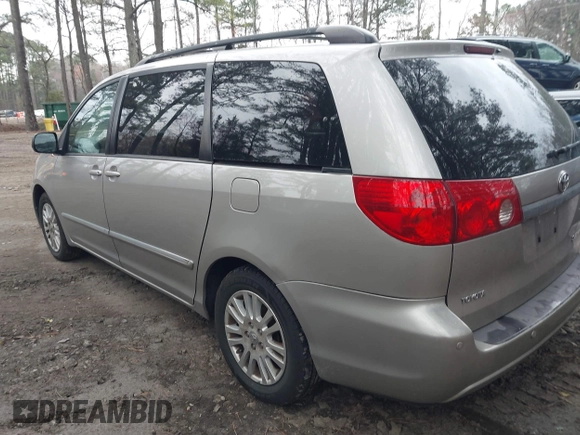 2008 Toyota Sienna XLE with VIN 5TDZK22C28S220219, listed as a IAAI auction lot 41879397 with 210,453 mi miles. Bid and sale history available at carsss.com. Image 3.