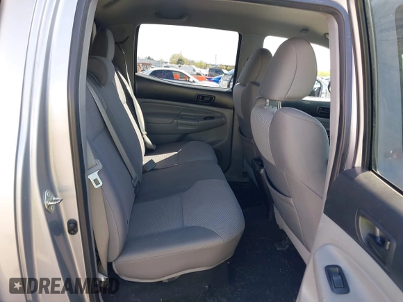 2014 Toyota Tacoma with VIN 3TMLU4EN7EM146705, listed as a IAAI auction lot 41949827 with 147,887 mi miles and . Bid and sale history available at DreamBid. Image 8.