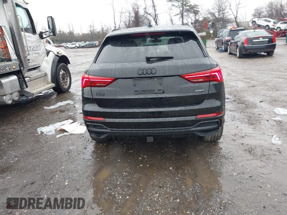 2024 Audi Q3 S line Premium Plus z VIN WA1EECF32R1043458, wystawiony jako IAAI lot #41965598 z przebiegiem 21 524 mil mil oraz . Historia ofert i sprzedaży dostępna na DreamBid. Obrazek 16.