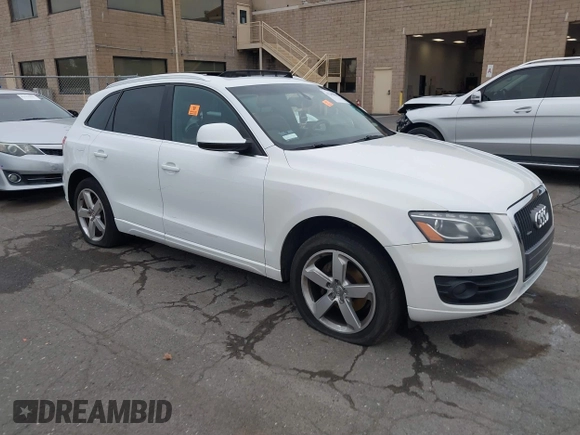 2011 Audi Q5 Premium Plus z VIN WA1LFAFP2BA062898, wystawiony jako IAAI lot #41205967 z przebiegiem 134 143 mil mil oraz . Historia ofert i sprzedaży dostępna na DreamBid. Obrazek 1.