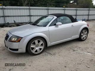 2003 Audi TT z VIN TRUTC28N831006441, wystawiony jako Copart lot #60889045 z przebiegiem 90 674 mil mil oraz Czysty tytuł • Clean title. Historia ofert i sprzedaży dostępna na DreamBid. Obrazek 1.