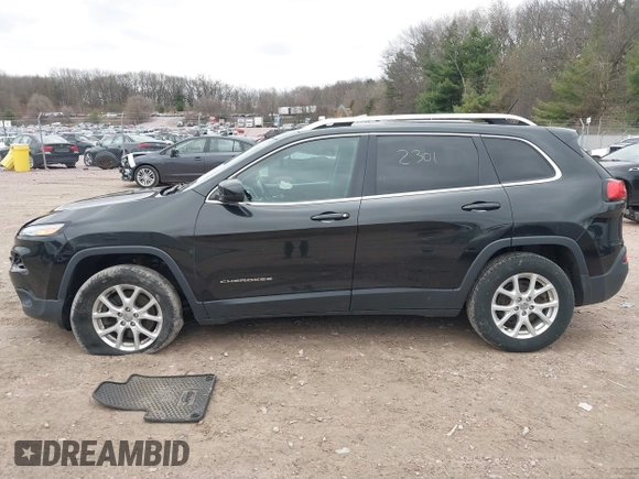 2015 Jeep Cherokee Latitude с VIN 1C4PJMCS1FW577223, выставлен на аукционе IAAI как лот 42082301 с пробегом 140 884 миль миль и . История ставок и продаж доступна на DreamBid. Изображение 14.