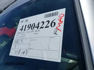 2006 Toyota RAV4 Sport with VIN JTMZK32VX65000076, listed as a IAAI auction lot 41904226 with 216,262 mi miles. Bid and sale history available at carsss.com. Image 12.