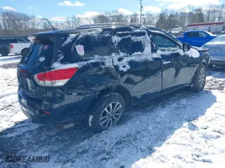 2014 Nissan Pathfinder SV with VIN 5N1AR2MM4EC681915, listed as a IAAI auction lot 41579984 with 221,741 mi miles. Bid and sale history available at carsss.com. Image 4.