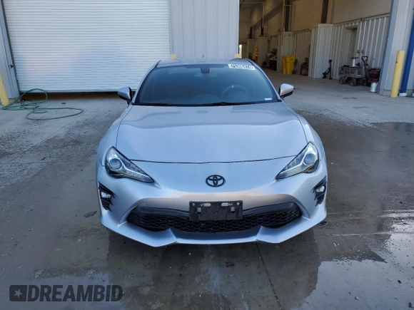 2020 Toyota 86 with VIN JF1ZNAA19L8752524, listed as a Copart auction lot 75300474 with 47,938 mi miles and Clean Title. Bid and sale history available at carsss.com. Image 5.