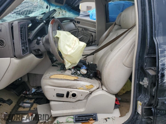 2005 Cadillac Escalade z VIN 1GYEK63N95R206182, wystawiony jako Copart lot #53467185 z przebiegiem Nie podano mil oraz Nie do naprawy • Non repairable. Historia ofert i sprzedaży dostępna na DreamBid. Obrazek 7.