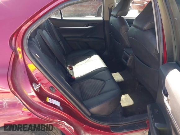 2018 Toyota Camry LE z VIN 4T1B11HK9JU583160, wystawiony jako IAAI lot #41707215 z przebiegiem 134 214 mil mil oraz . Historia ofert i sprzedaży dostępna na DreamBid. Obrazek 8.